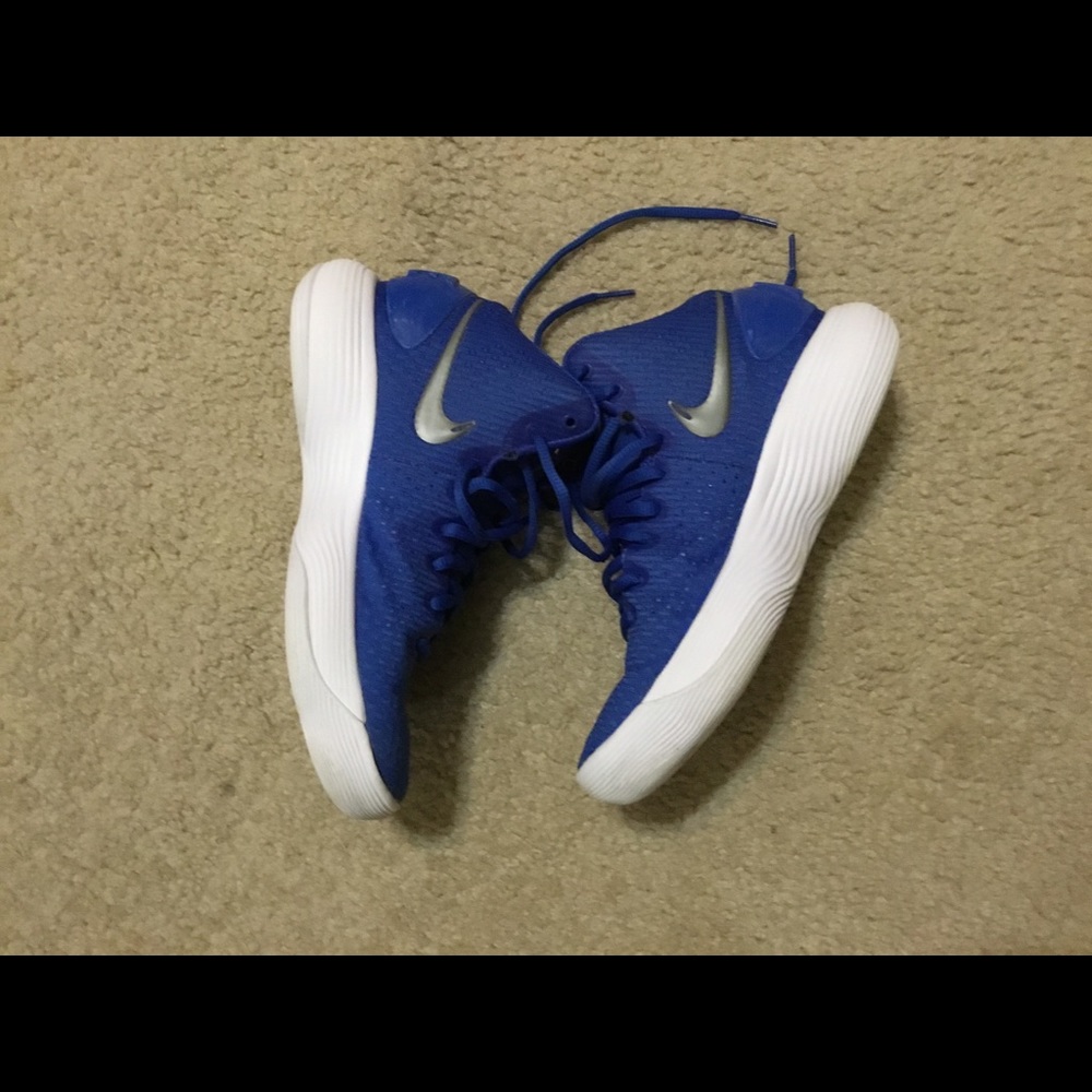 Blue Nike Hyperdunk - Picture 3 of 5